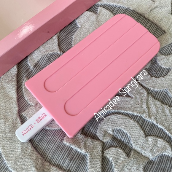 ❌SOLD❌Museum Of Icecream X Sephora Eyeshadow - Picture 4 of 12